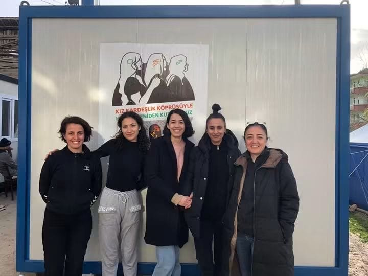 Kız Kardeşlik Köprüsüyle Hayatı Yeniden Kuruyoruz